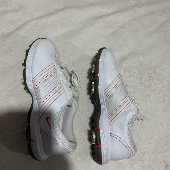 Nike boots/ runners - Picture 2 of 3